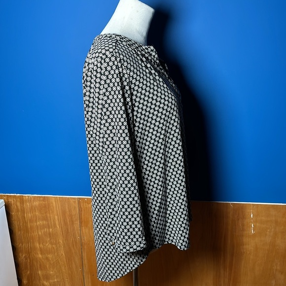 Dana Buchanan top - Picture 5 of 8